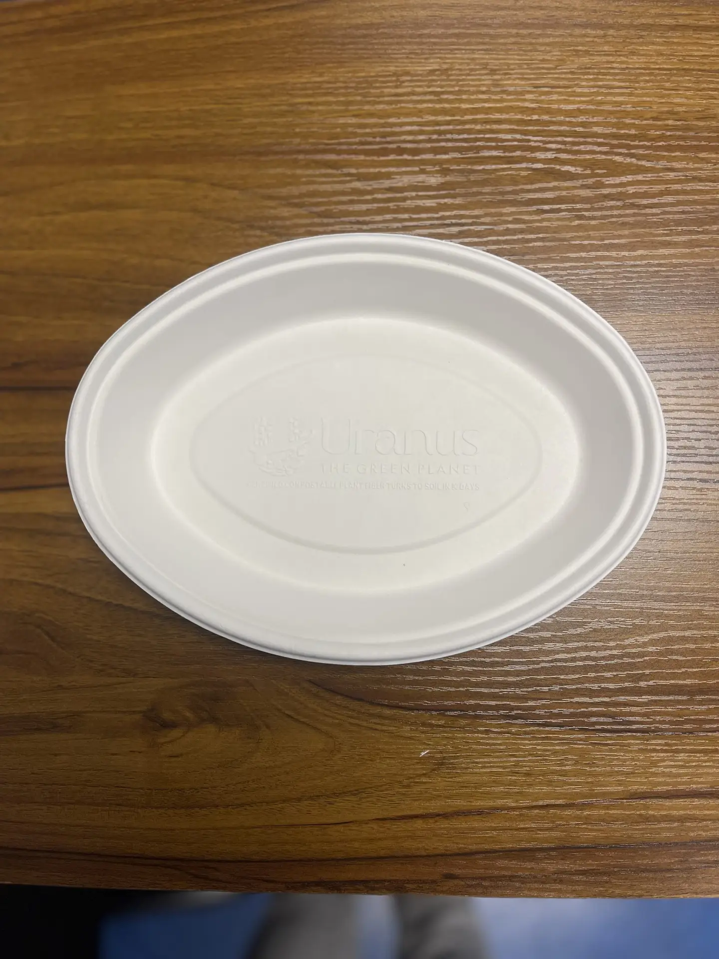 24 OZ OVAL BAGASSE BOWLS (300 Units)