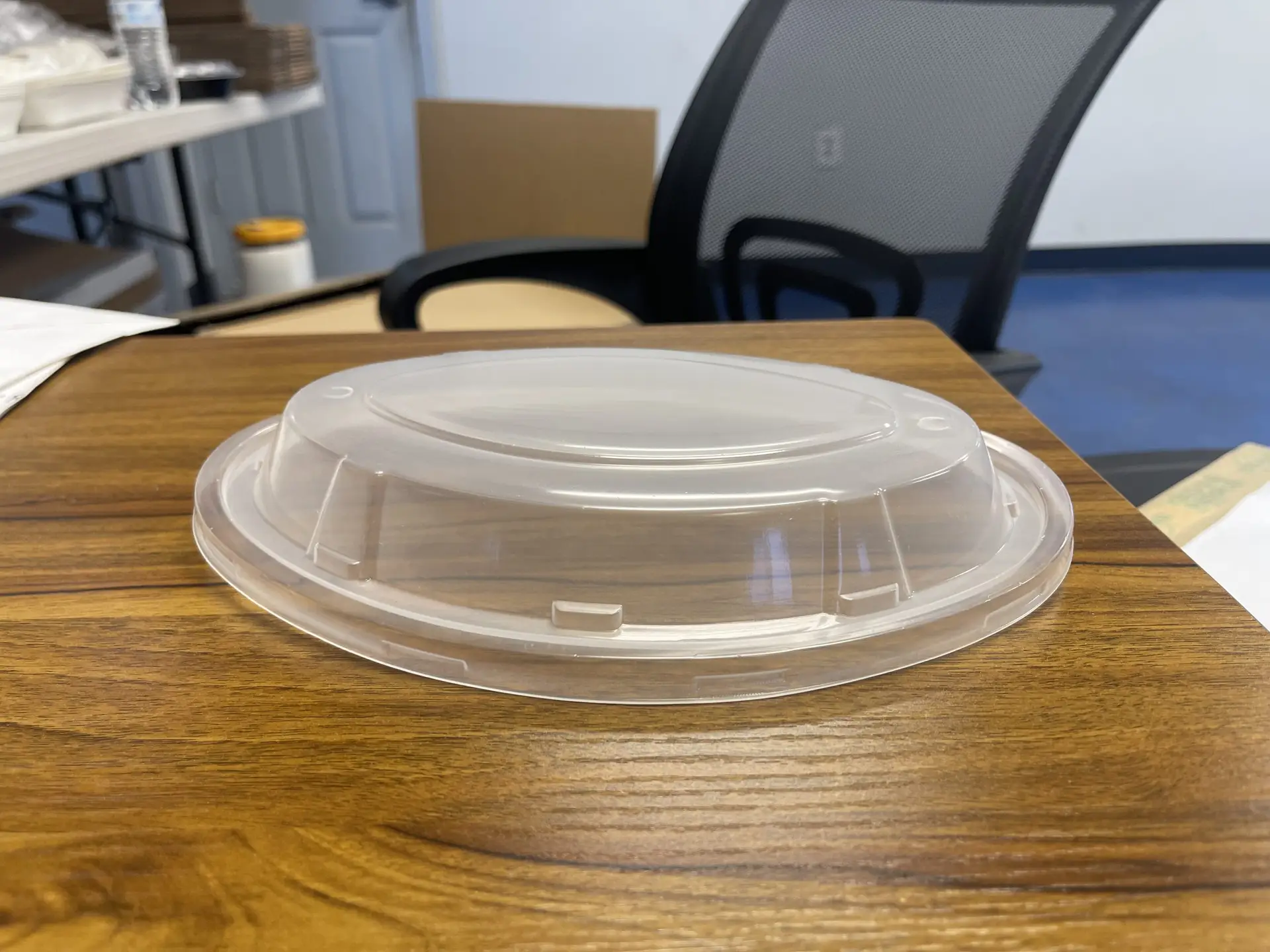 24 OZ OVAL BOWLS Lids (300 Units) - Image 2