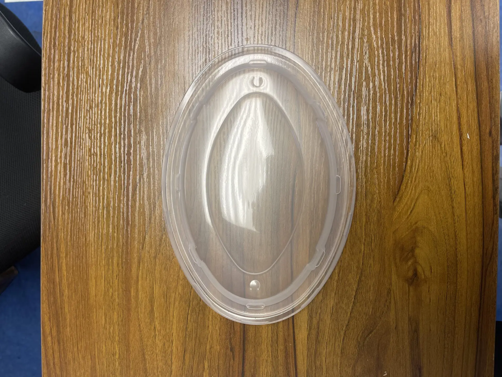 24 OZ OVAL BOWLS Lids (300 Units)